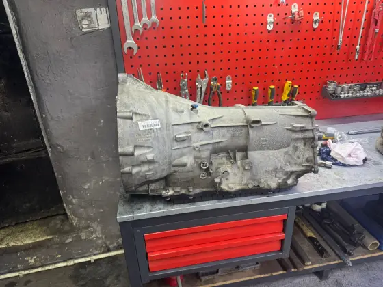 AS-CAR Servis atölyesinde otomatik şanzıman ve motor mekanik çalışması — 35