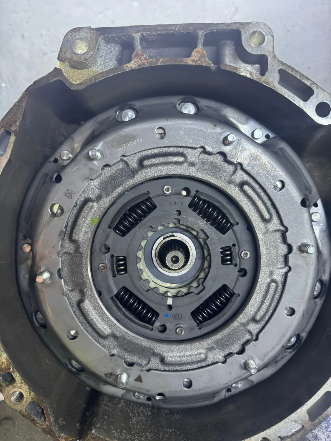 AS-CAR Servis atölyesinde otomatik şanzıman çalışması